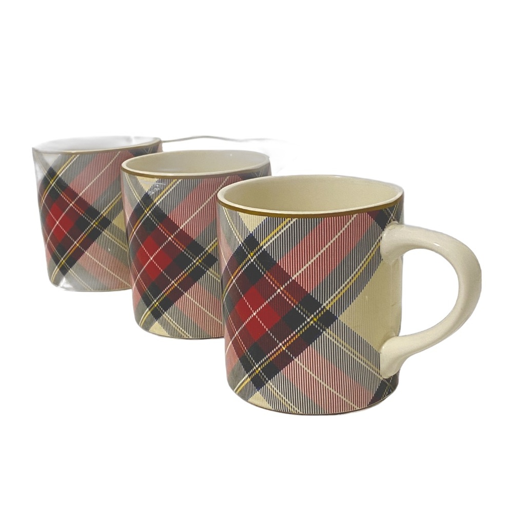 William Sonoma Tartan mugs w/ gold rim